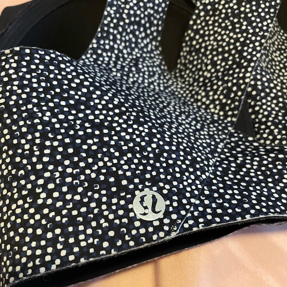 Lululemon Enlite Front-Zip Bra 32E
